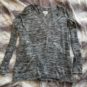 old navy/ heathered grey sweater/ xs